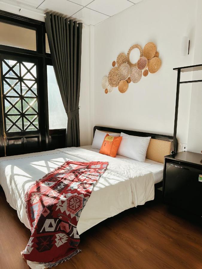 Under The Sun Homestay Хюэ Экстерьер фото