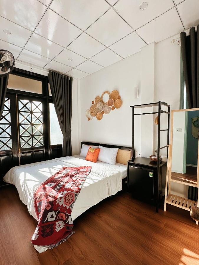 Under The Sun Homestay Хюэ Экстерьер фото